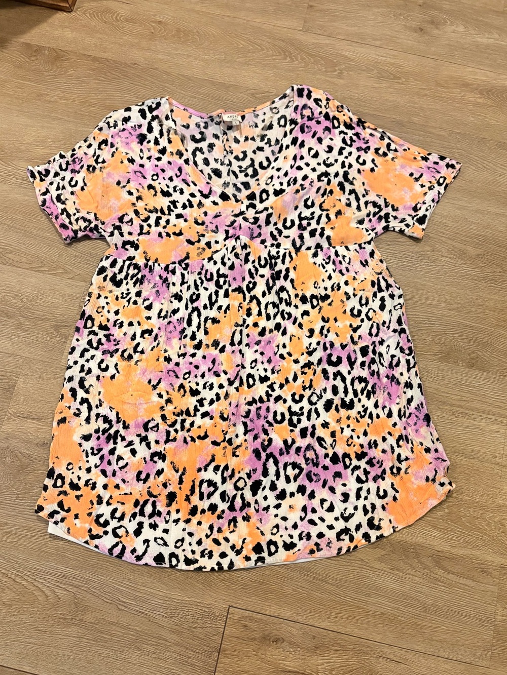 Junior’s Multicolor Leopard Print Short Sleeve Mini dress